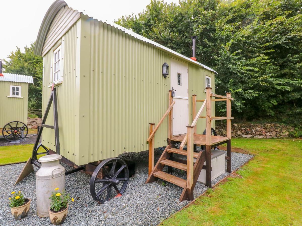 Shepherds Hut - The Crook Milford Haven Bagian luar foto